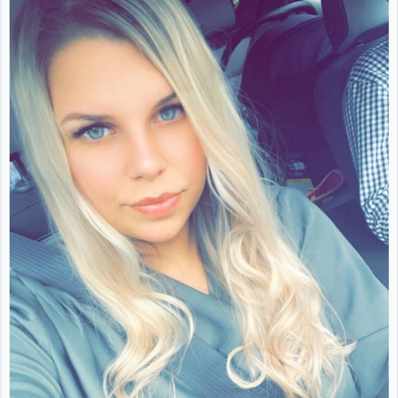 Meet your Posher, Rebecca - Picture 1 of 1